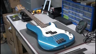 Fender Precision Bass gets new Seymour Duncan Quarter Pound SPB-3 Pickups... nice upgrade!