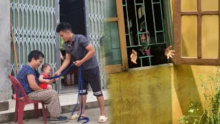 Single father _ made a new bed with his son, brought food to the crazy woman, and picked up the boy