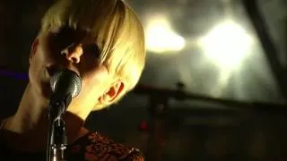 Petra Marklund - Cat People (Putting Out Fire) (På spåret 2014)