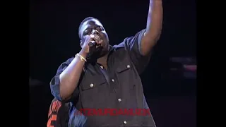 Notorious BIG ft. Junior Mafia - Players Anthem/ One More Chance Remix  @ The Source Awards