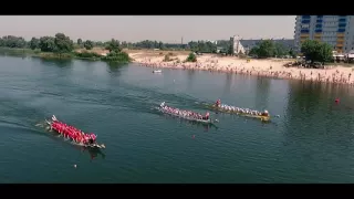 Свежее видео с соревнований по гребле на лодках класса "Дракон", которые состоялись 16 июля.