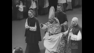 EL CONCLAVE ELIGE AL CARDENAL ANGELO GIUSEPPE RONCALLI PAPA DE LA IGLESIA CATOLICA, JUAN XXIII