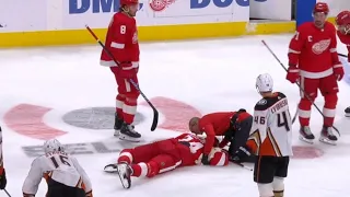 Radko Gudas open ice hit on Klim Kostin - Klim Kostin Scary Injury - NHL - Klim Kostin Injury