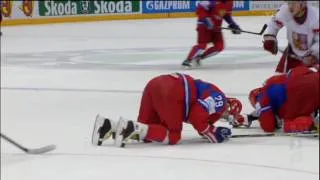 Ovechkin and Fedorov crash - IIHF Hockey World Championship