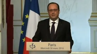 Terrorisme: Hollande renonce à la révision constitutionnelle