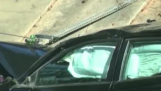 Carjacker throws fire extinguisher, fires arrow through vehicle: victim | FOX 5 News