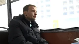 В троллейбусе с Алексеем Сальниковым по маршруту «Петровых в гриппе и вокруг него»