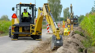 Cat® Backhoe Loaders Seat Mounted Controls (Europe)