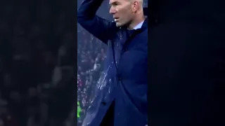 Zinedine Zidane reaction to Ronaldo Bicycle kick 🥶 #football