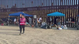 Volunteers help, feed nearly 100 migrants at San Ysidro border