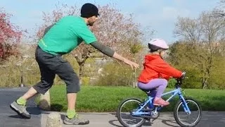 Teaching a child to ride without stabilisers - a how to guide for parents and teachers