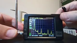 2.1 Как замеряет анализатор спектра tinySA и пару измерений с работающей Теслой