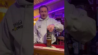 How to pour a (can of) Guinness