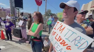 Oaklanders turn up to protest at city leaders meeting