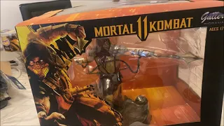 Mortal Kombat Scorpion Statue Gallery Diorama Diamond Select Toys 1/6 Unboxing Review