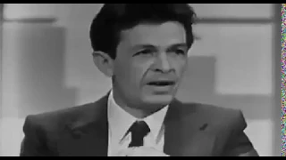 Enrico Berlinguer e la vigliaccheria dei fascisti. Magnifica risposta al dirigente MSI