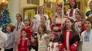 The Spirit of Ukrainian Christmas Добрий вечір тобі пане господарю