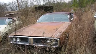 Заброшенный Dodge Charger