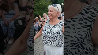 20.08.23г..."РАЗГУЛЯЙ"... звучит на танцполе в Гомельском парке...