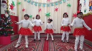 Christmas Dance for kids/I am a little star/2yrs old little Amyra