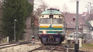 Дизель-поезд ДР1А-232/242 на ст. Вильянди / DR1A-232/242 DMU at Viljandi
