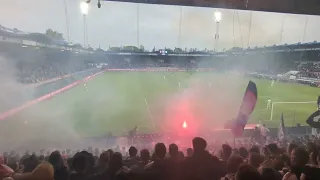 Willem II - FC Groningen: Aftrap van de wedstrijd