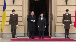Ердоган під час урочистої церемонії зустрічі біля Маріїнського палацу: Слава Україні!