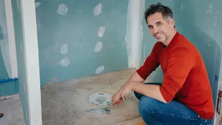 BUILDING A WALK IN SHOWER from Scratch  - DIY (Part 1)