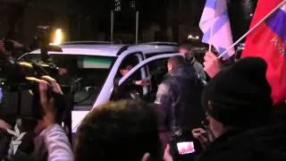 Ruski radikali blokirali vozilo UN izaslanika