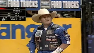 Cat Daddy bucks Chris Shivers - 06 PBR Finals