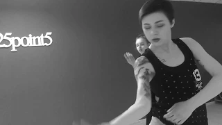 Контемпорари. Dance Studio 25.5