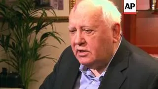 Former Soviet leader Gorbachev calls for Ukraine unity