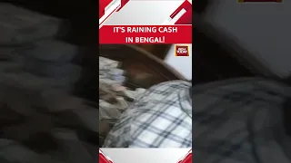 ED Raids: Heaps Of Cash Found At Kolkata Firm In Raid Counting Machines Busy#shorts  #viralvideo