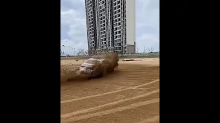 Вот и подрифтили. Неудачные дрифт на Audi