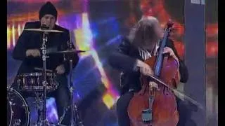 «Eurovision 2012» Latvijos violončelininkų grupė „Melo-M" dalyvavo svečių teisėmis