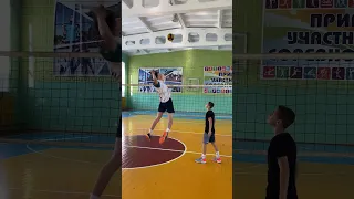 Если бы 2010 г.р., играли на женской сетке. #volley #volleyball #волейбол #shorts #sports