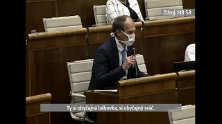 Krik, absurdné argumenty aj sebadojatie: takto vyzerala diskusia o potratoch v parlamente