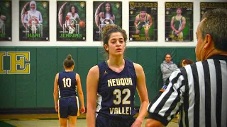 Neuqua Valley girls basketball hangs on for 59-50 victory over rival Waubonsie Valley