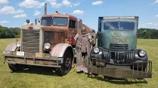 1st Time In Existence!( Both Screen Used ) Jeepers Creepers Movie Truck & Duel Movie Truck together!