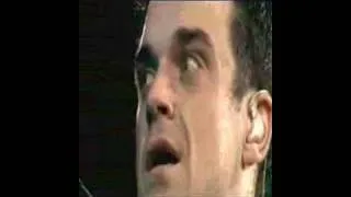 Robbie Williams - touching moment