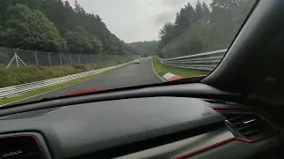 Honda civic type r fk8 chasing and playing with BMW M4 on nurburgring