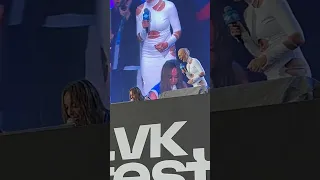 Настя Ивлеева и Мари Краймбрери, Дима Масленников (02.07.23, @VKFest, Санкт-Петербург)