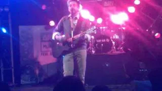 Bilal Khan Performing KOLAVERI DI and KABHI GHUM NA AYE, Live at Karachi Rock and Raag 30 Dec 2011