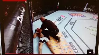 Yair Rodriguez ko's Andre Fili w/ flying head kick