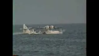 Catalina Flying boat Landing in the sea at Sunderland Airshow