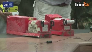 MH17 black boxes delivered to British investigators