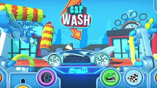 New Hot Wheels Ultimate Garage with Hot Wheels ID Portal and Cars