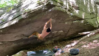 Great Barrington Bouldering - Speed Dyno V10