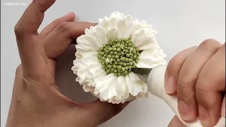 How to pipe buttercream Scabiosa (Preview)