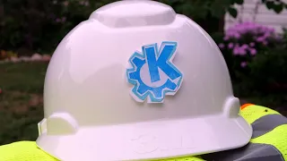 Linux customization: KDE Plasma (LIVE from the construction zone!)